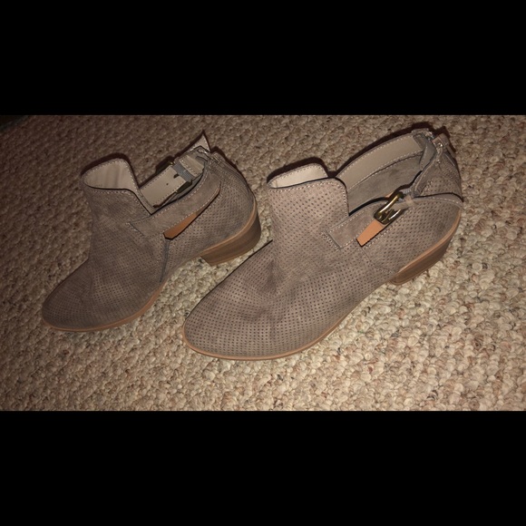 Booties - Picture 3 of 3